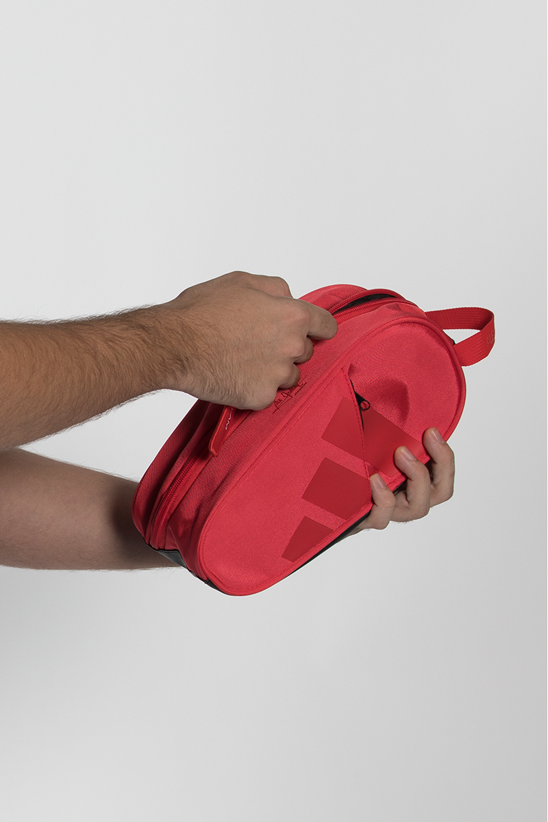ADIDAS Accessory Bag Black/Red - Ale Galan 2026