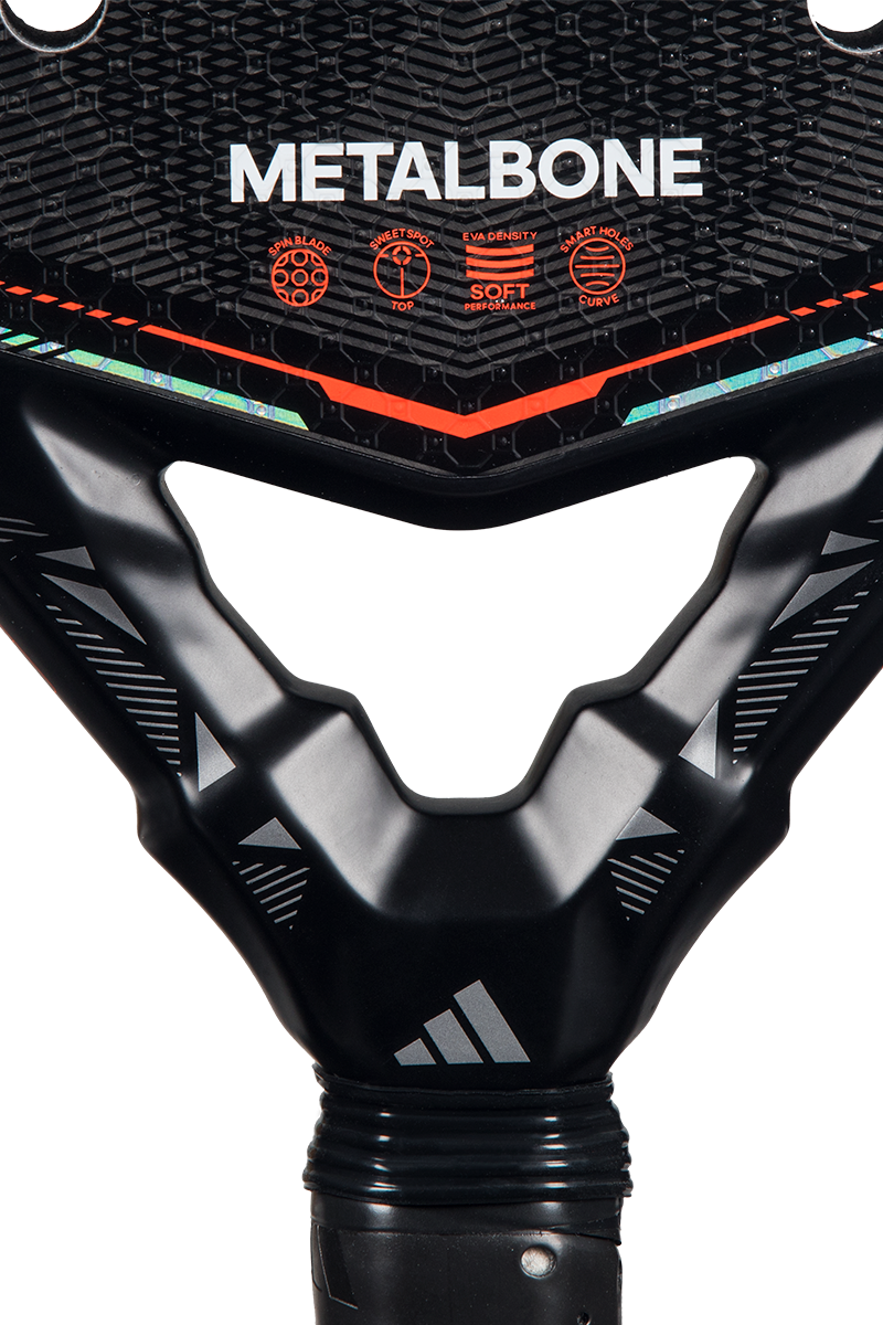 ADIDAS Metalbone 2026