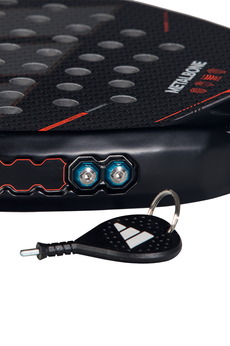 ADIDAS Metalbone 2026